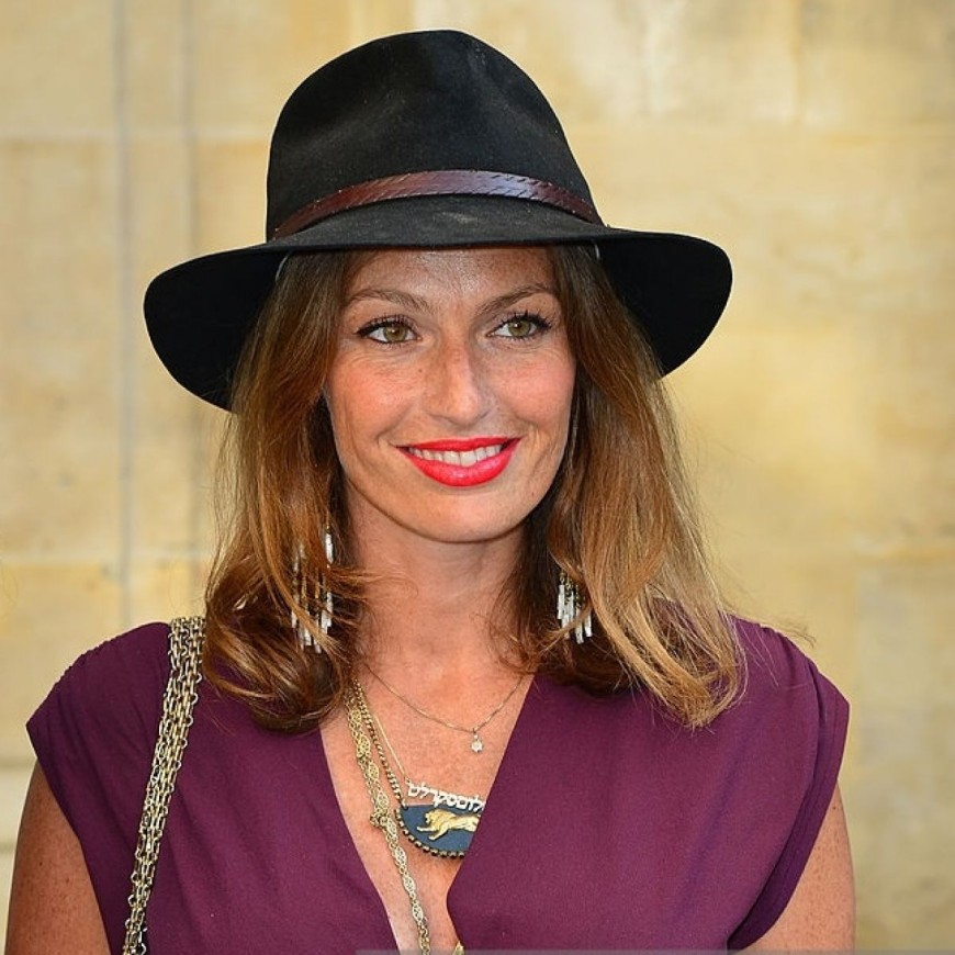 Aurélie Saada, chanteuse du groupe Brigitte, adepte de la Méthode Claret-Coquet