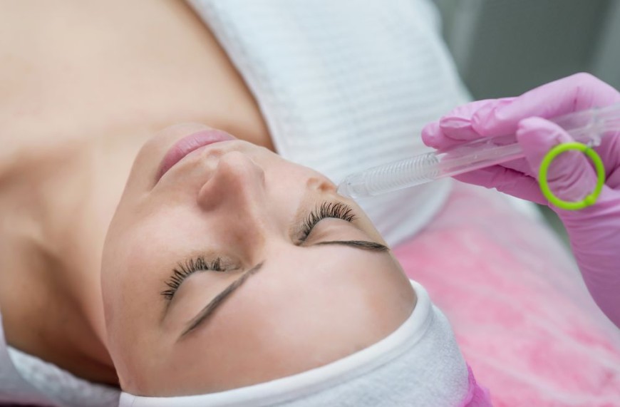 La Barophorèse : une technologie de pointe qui injecte des substances actives sous les couches profondes de la peau.