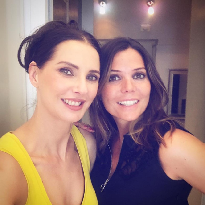 La superbe actrice Frédérique Bel fête ses 1 an de soins d'acupuncture avec Céline Claret-Coquet