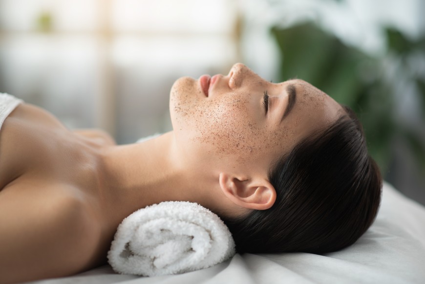 Le peeling soft est une technique qui élimine les cellules mortes de l’épiderme